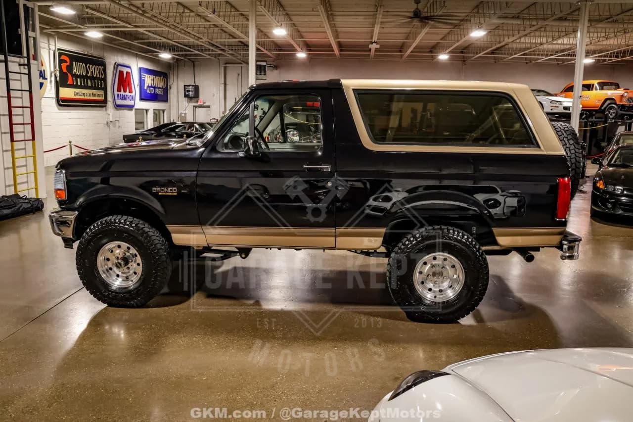 1992 Ford Bronco - Thumbnail 5