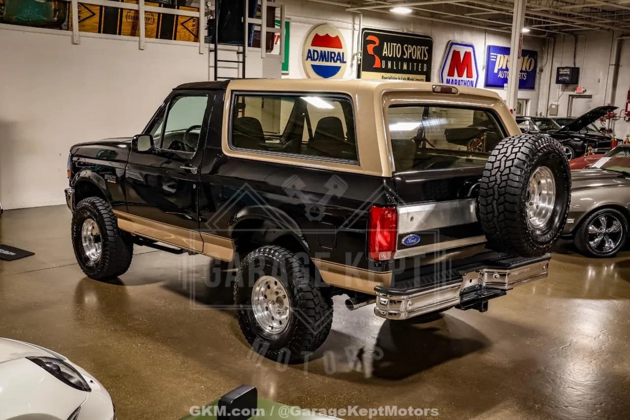 1992 Ford Bronco - Thumbnail 6