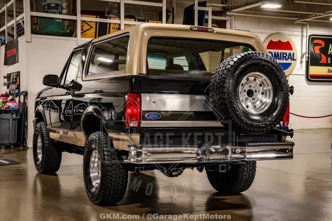 1992 Ford Bronco - Thumbnail 7