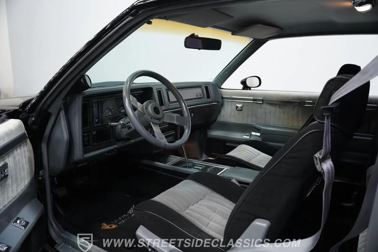 1987 Buick Grand National - Thumbnail 4