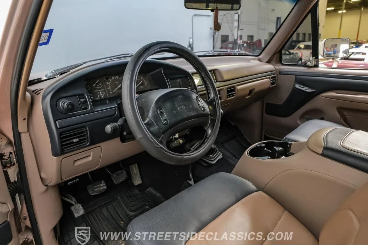 1996 Ford F-350  XLT 7.3L PowerStroke Turbo Diesel 4X4 - Thumbnail 4