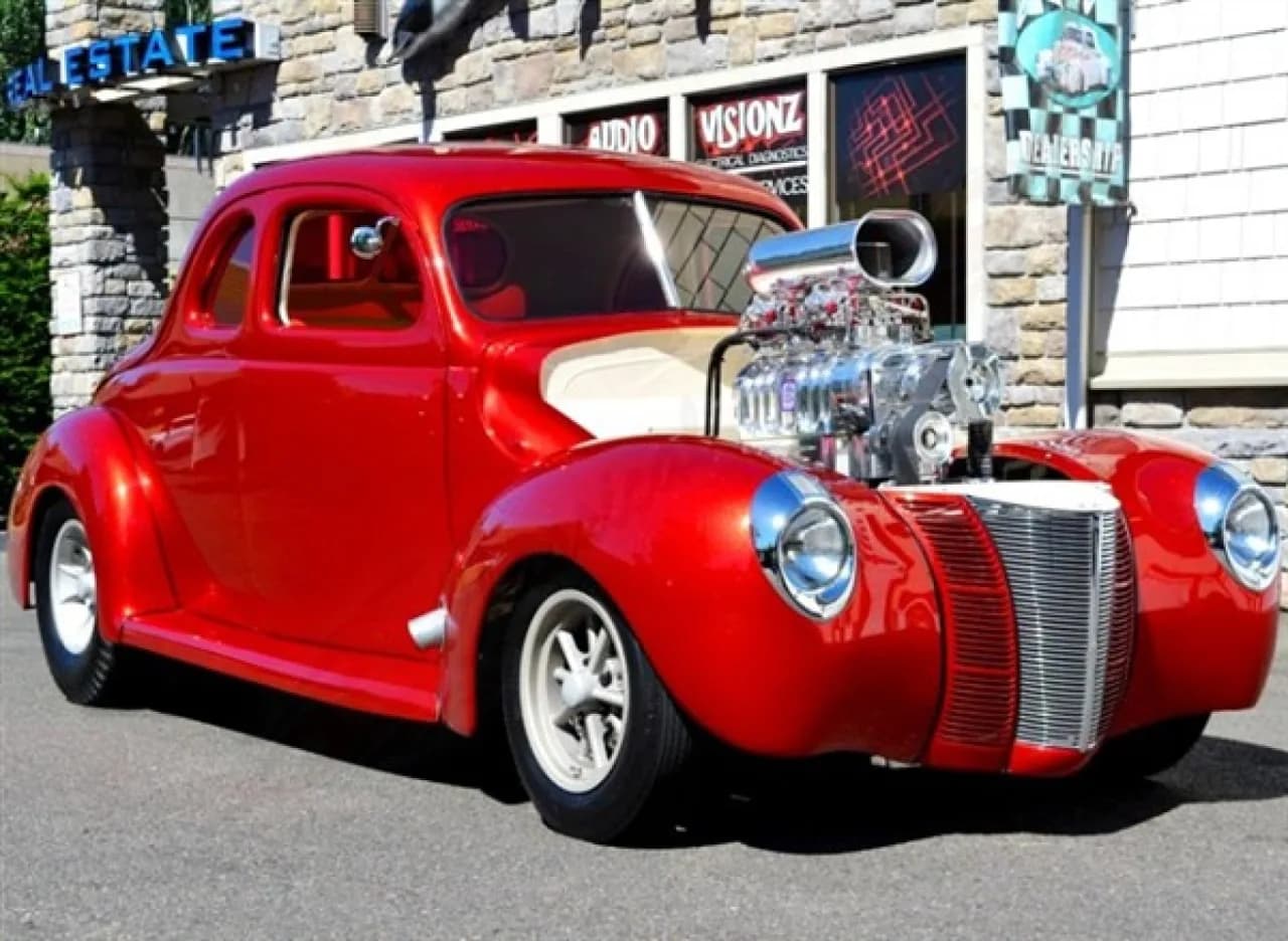 1940 Ford Custom