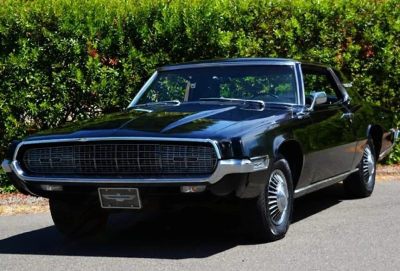 1968 Ford Thunderbird - Thumbnail 2