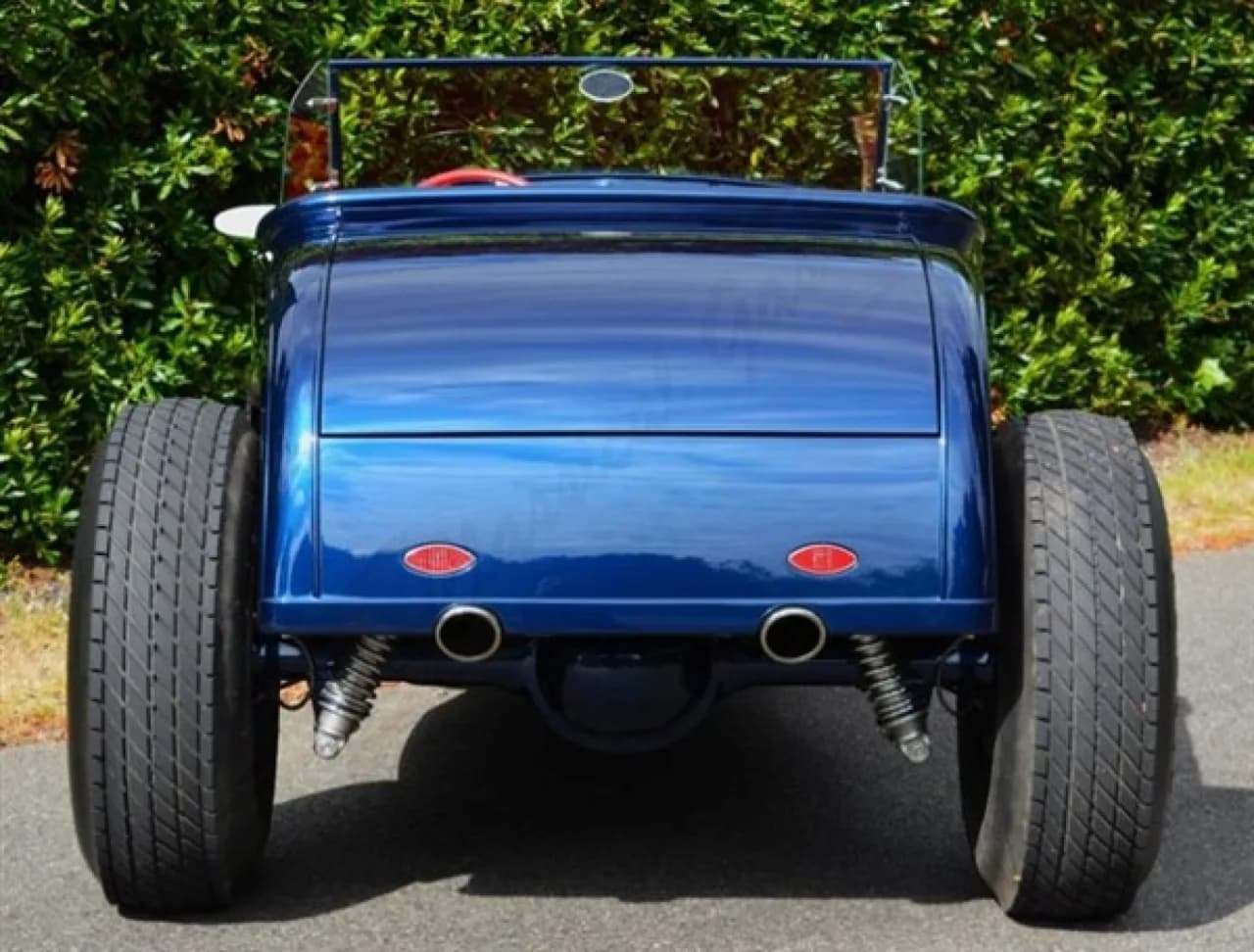 1929 Ford Custom Roadster - Thumbnail 4