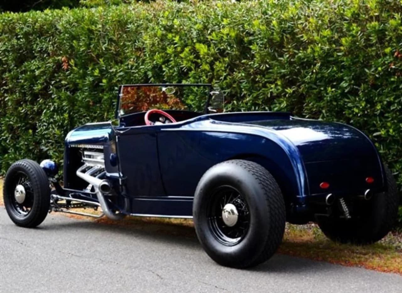 1929 Ford Custom Roadster - Thumbnail 5