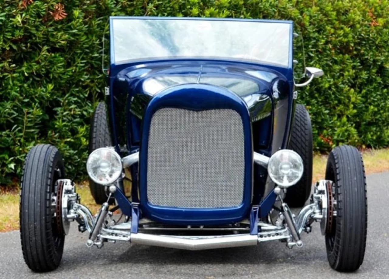 1929 Ford Custom Roadster - Thumbnail 3