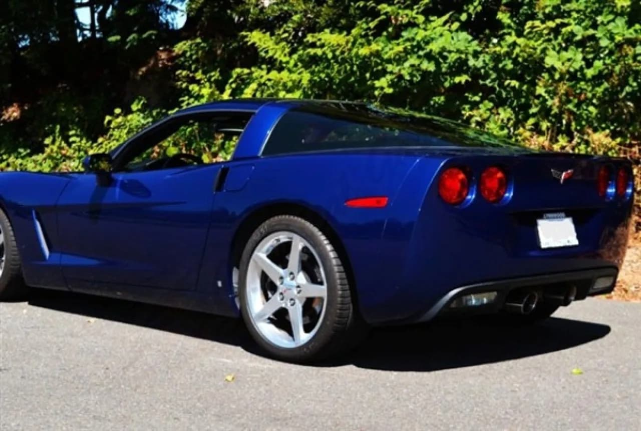 2006 Chevrolet Corvette - Thumbnail 5