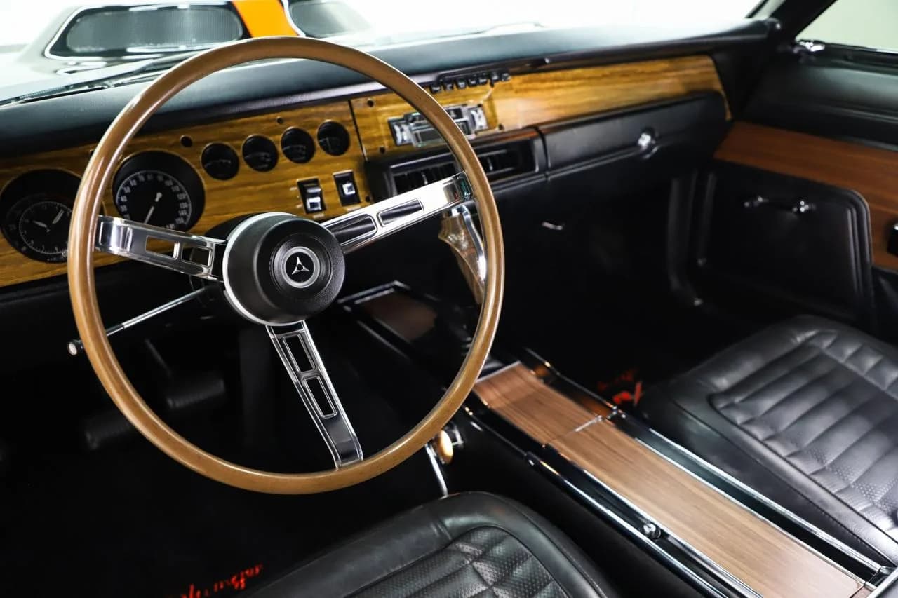 1970 Dodge Charger R/T - Thumbnail 2