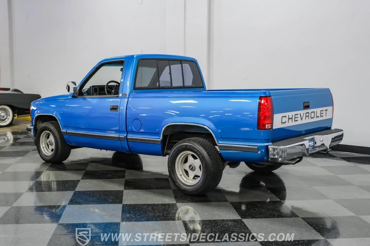1991 Chevrolet C1500 Silverado - Thumbnail 8