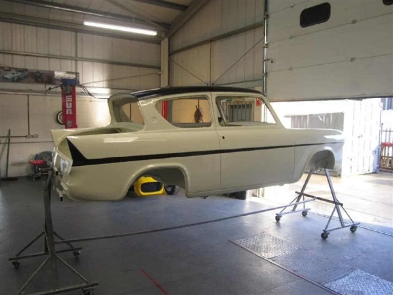 2026 Ford Anglia 105E - Thumbnail 7