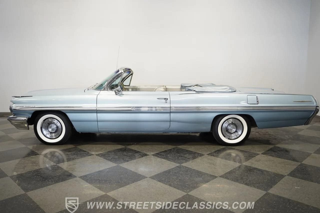 1962 Pontiac Bonneville Convertible - Thumbnail 2