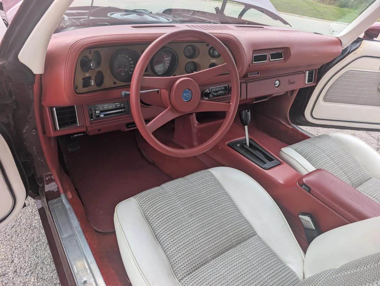 1976 Chevrolet Camaro LT - Thumbnail 4