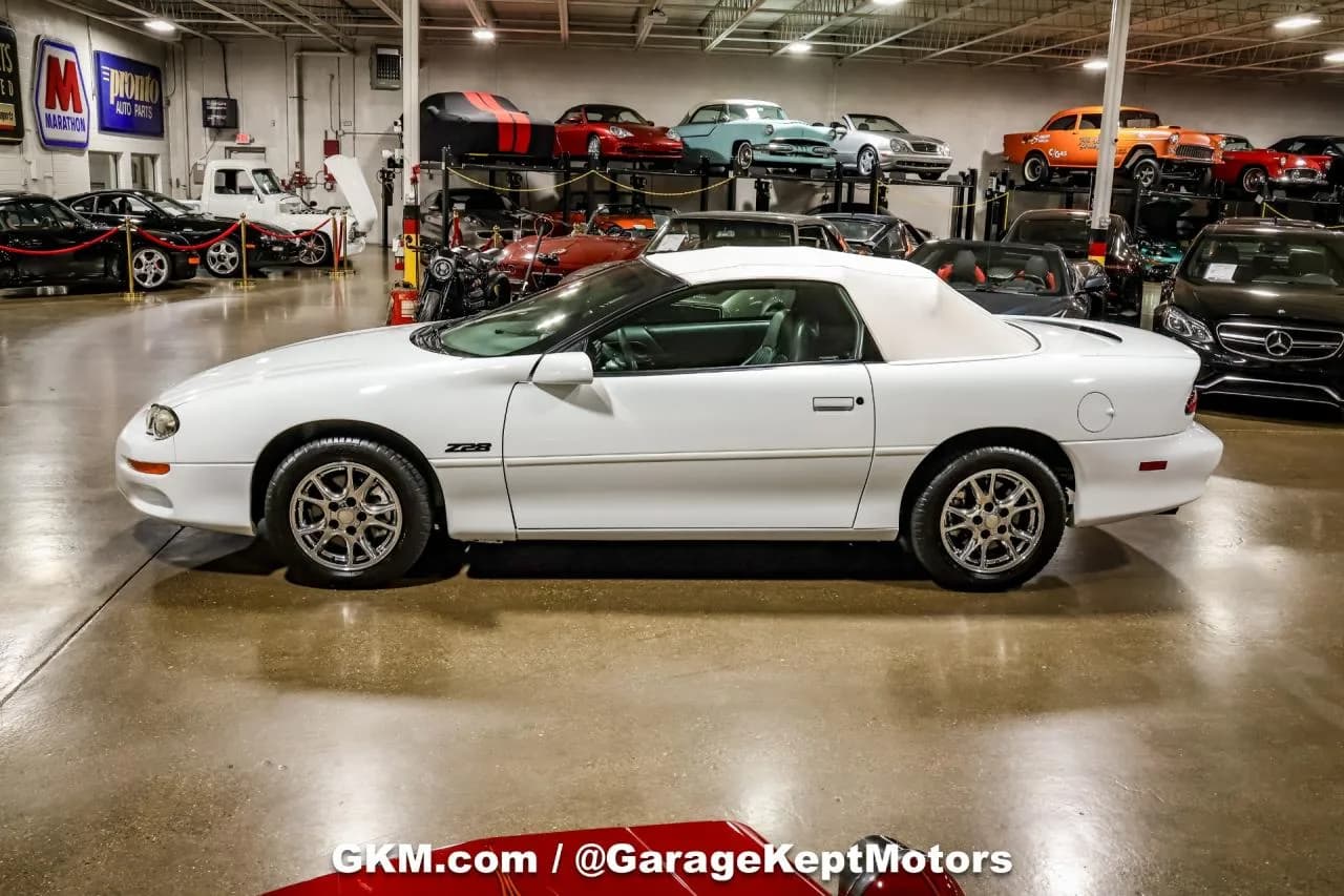 2002 Chevrolet Camaro - Thumbnail 5