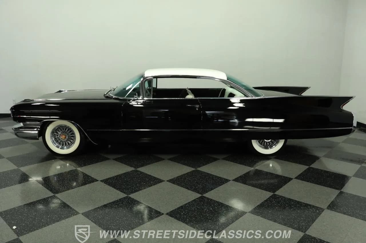 1960 Cadillac Series 62 Coupe - Thumbnail 2