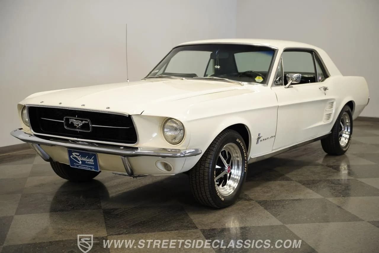 1967 Ford Mustang - Thumbnail 6