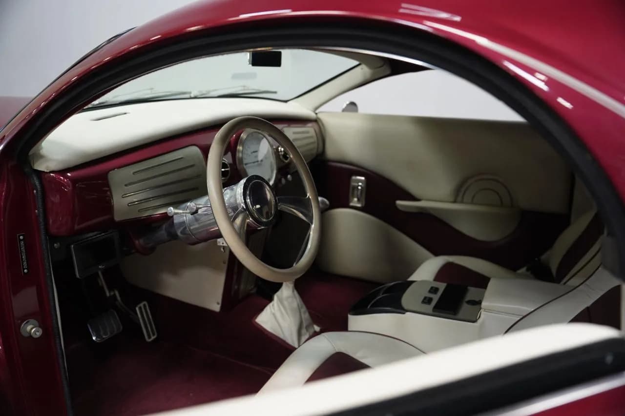 1939 Lincoln Zephyr Restomod - Thumbnail 4
