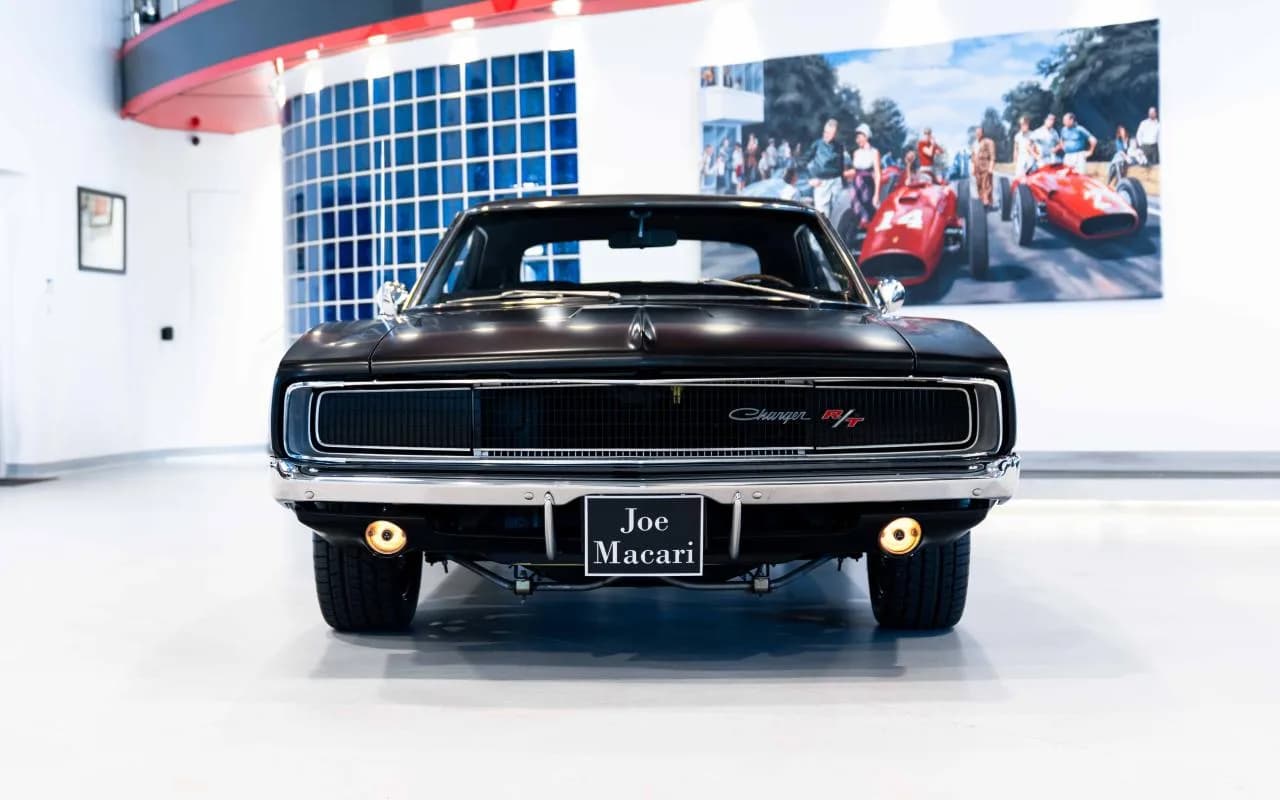 1968 Dodge Charger R/T - Thumbnail 2