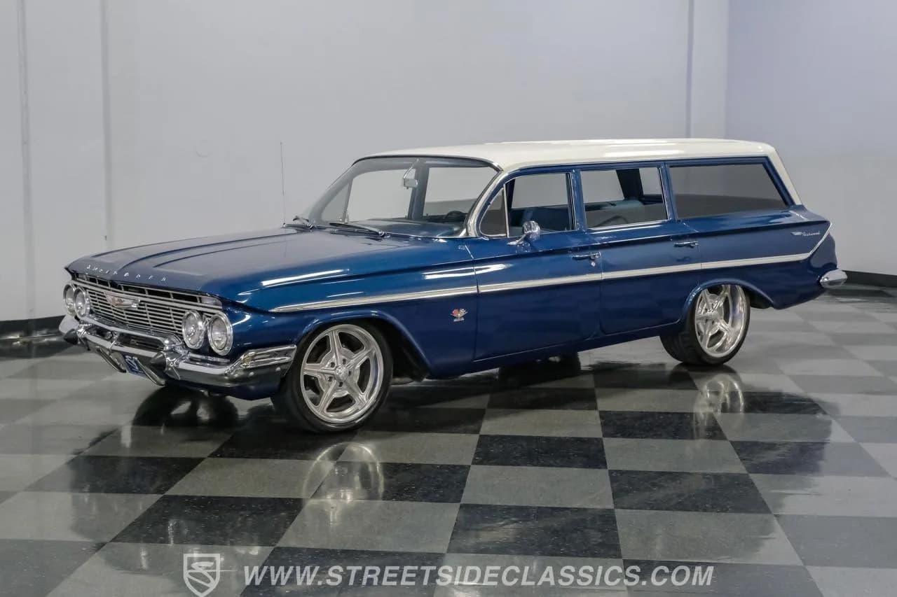 1961 Chevrolet Bel Air Parkwood Wagon - Thumbnail 6