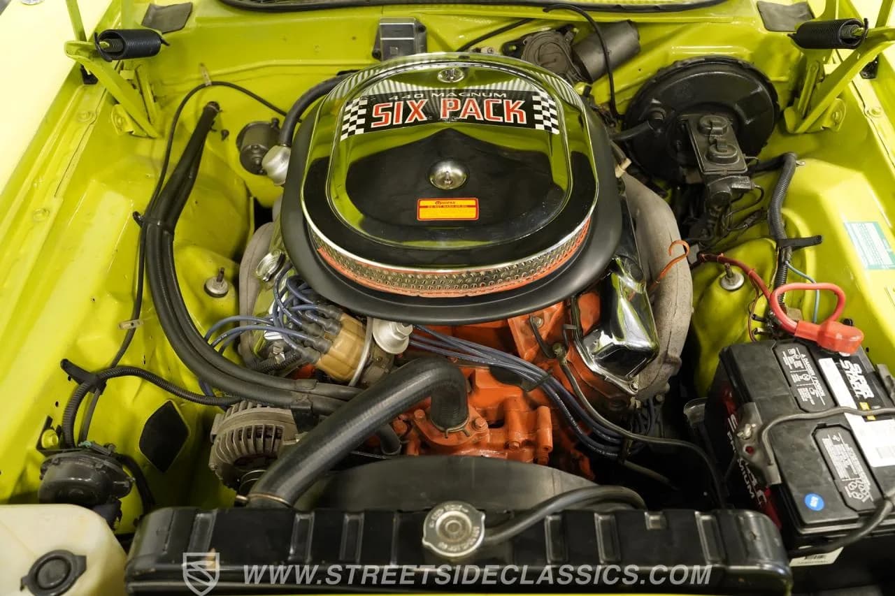 1970 Dodge Challenger RT/SE 440 SIX PACK - Thumbnail 4