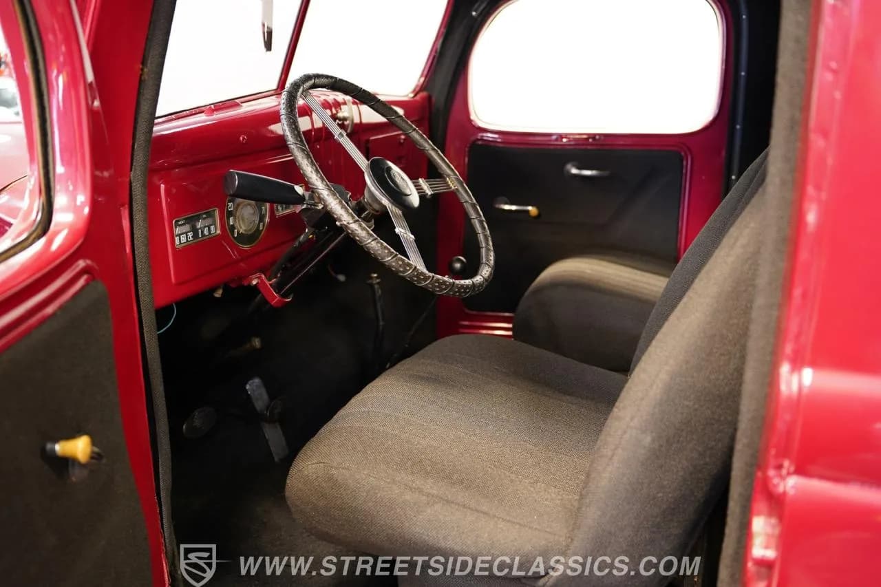 1942 Dodge 1/2-Ton Pickup Panel Truck - Thumbnail 4