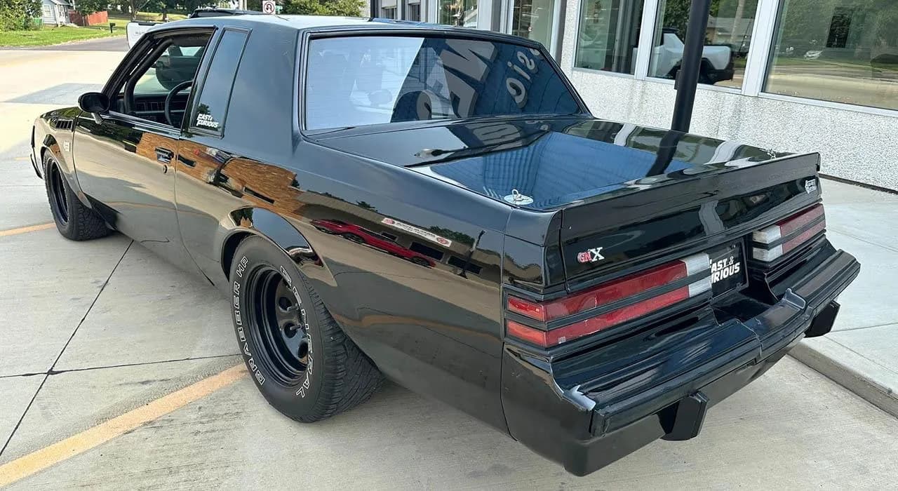 1986 Buick Grand National - Thumbnail 4