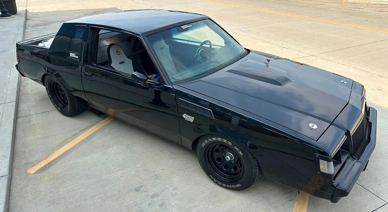 1986 Buick Grand National - Thumbnail 2